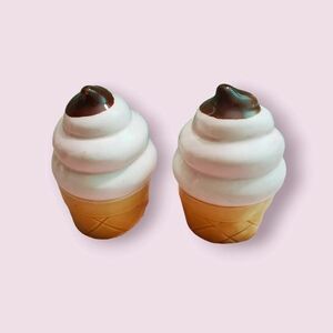 Vintage Icecream salt and pepper